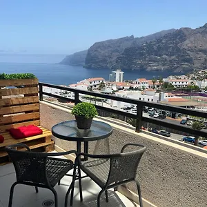 Appartement With Fantastic Sea View In Gigantes, Puerto de Santiago (Tenerife)